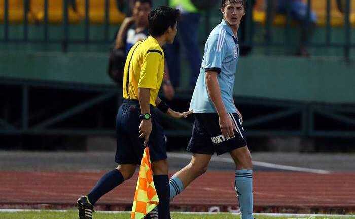 Cầu thủ U21 Sydney nhận thẻ đỏ là chính xác