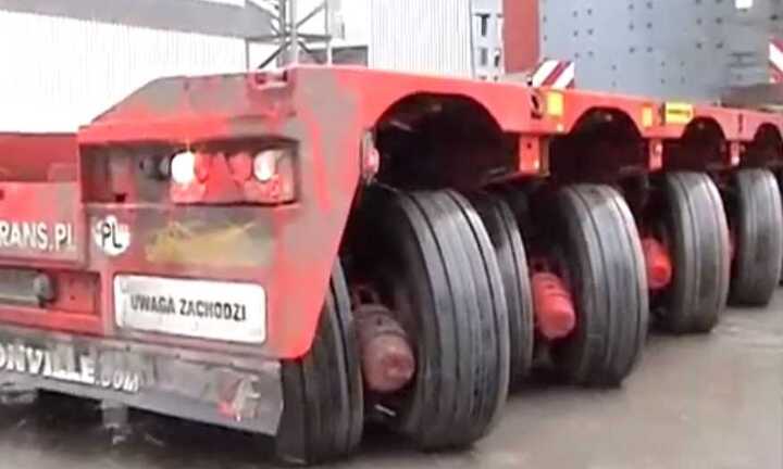 Rơ-mooc tự hành hữu ích ra sao với hàng siêu trọng?