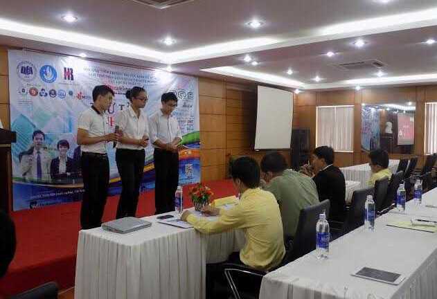 102 sinh viên thử thách ở vòng 2 'Thử tài kinh doanh lần 4'