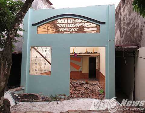 Tháo dỡ nhà, 2 công nhân bị đè chết tại chỗ