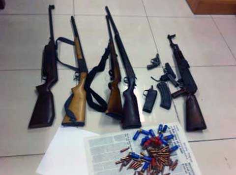 Triệt phá đường dây buôn bán ma túy và vũ khí lớn