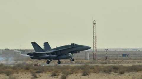 Chiến cơ FC-18 của Canada lần đầu không kích IS