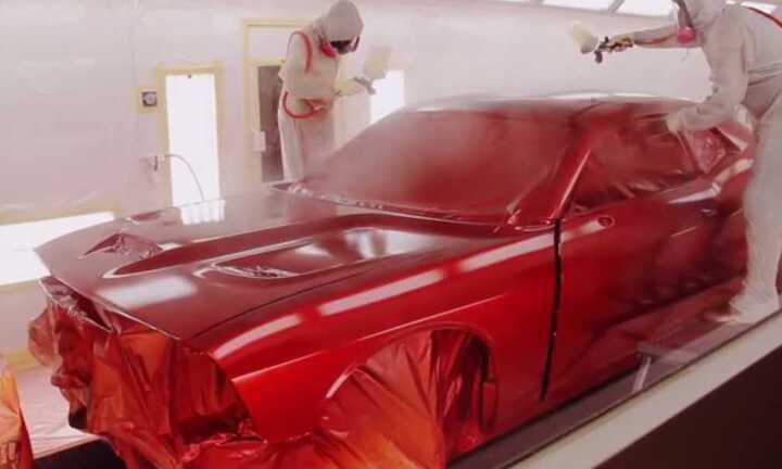 Video: Xem quy trình chế tạo xe 'cơ bắp' trong 90 giây