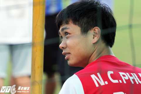 Xôn xao chuyện Công Phượng gian lận tuổi