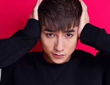 Bị cấm diễn do vô kỷ luật, Sơn Tùng M-TP 'phản pháo'