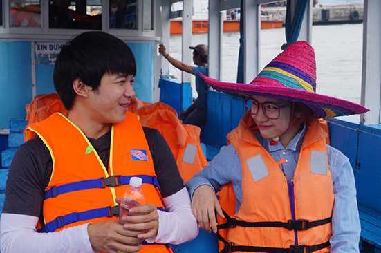 Hòa Minzy vất vả xin ở trọ tại Khánh Hòa