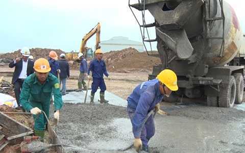 Bộ trưởng lội hầm, công trình xong thần tốc