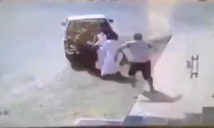 Clip: Dùng ôtô đi trộm xe máy