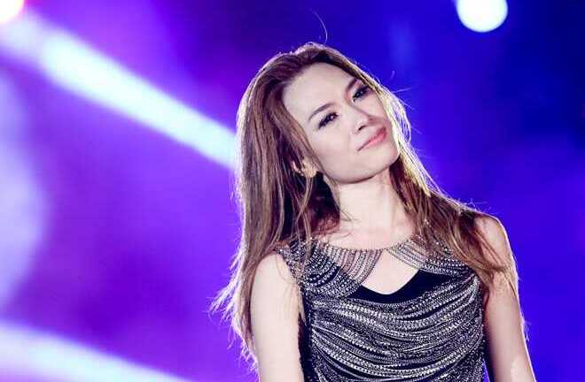 Live concert của Mỹ Tâm được World Music Awards khen ngợi