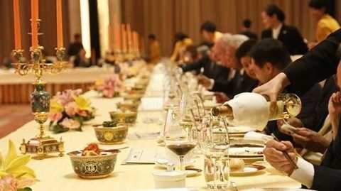 Trung Quốc dùng rượu gì trong tiệc đãi lãnh đạo APEC?