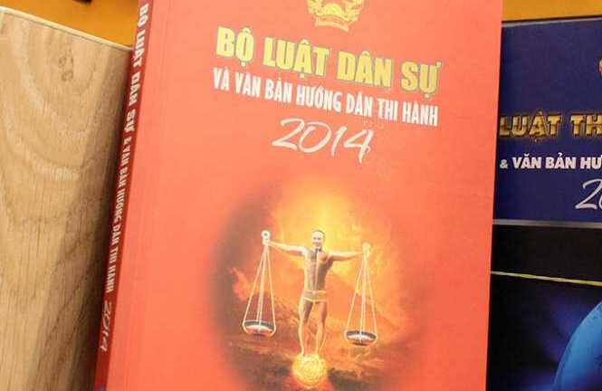 Hình Công Lý phản cảm trên bìa sách luật: Cục Xuất bản đình chỉ phát hành