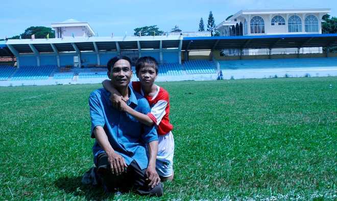 Yêu cầu VFF báo cáo vụ Công Phượng