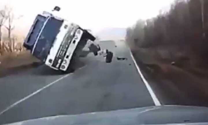 Xe tải chạy nhanh bị mất lái nguy hiểm như thế nào?