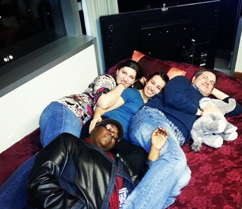 Dịch vụ 'ôm ấp chuyên nghiệp' hút khách