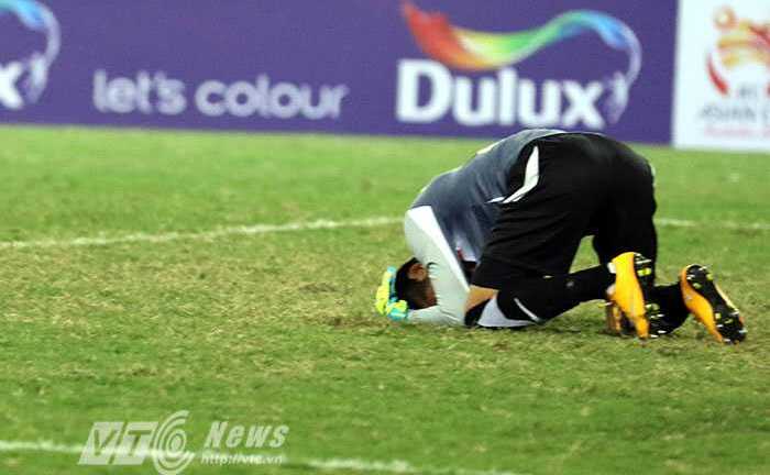 Cận cảnh bàn thua ngớ ngẩn của tuyển Việt Nam