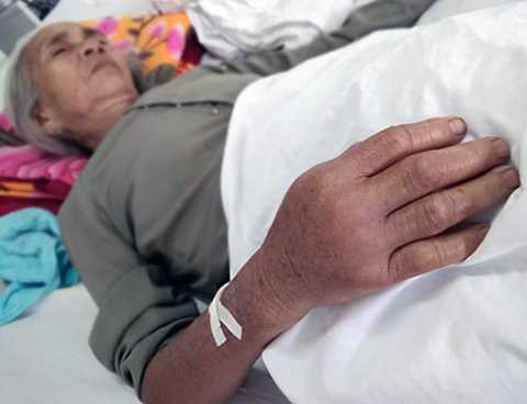 Rắn lục đuôi đỏ liên tục cắn người ở Phú Yên