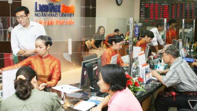 Ngân hàng báo lỗ: Quản trị kém hay quá tham?
