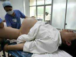 Vạch trần hàng trăm bác sĩ hành nghề chui ở bệnh viện