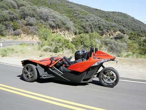 Xe ba bánh có động cơ Camry giá 17.000 USD gây sốt