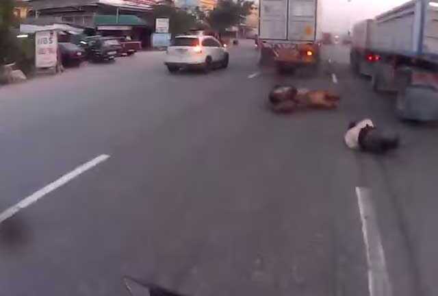 Video: Pha thoát chết kỳ diệu không tin nổi