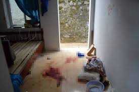 Phát hiện nữ nhân viên cây xăng chết trên vũng máu