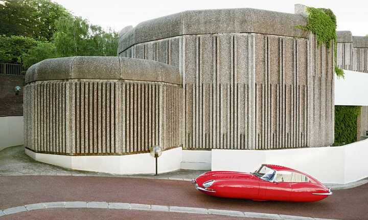 Giấc mơ ô tô bay trên đường của nhiếp ảnh gia Pháp