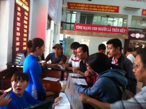 Bất ngờ ngày đầu bán vé tàu Tết qua mạng