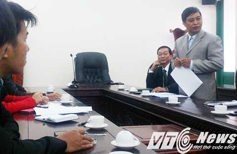 Vụ 22 sinh viên bị đình chỉ thi: 'Không thấy hợp đồng liên kết đào tạo'