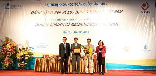 Giải thưởng dinh dưỡng VINUTAS – DUTCH LADY 2014