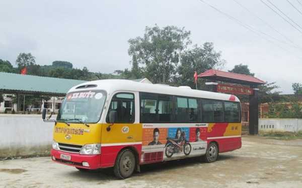 500 học sinh thất học: Mở 2 tuyến xe buýt miễn phí đưa trẻ tới trường
