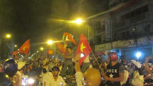 Nhiều người quá khích sau trận thắng của đội tuyển Việt Nam