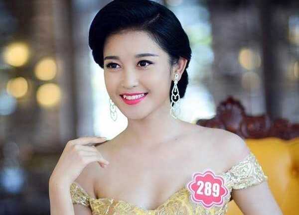 Á hậu Huyền My lên tiếng về những bức ảnh nhạy cảm trong bar