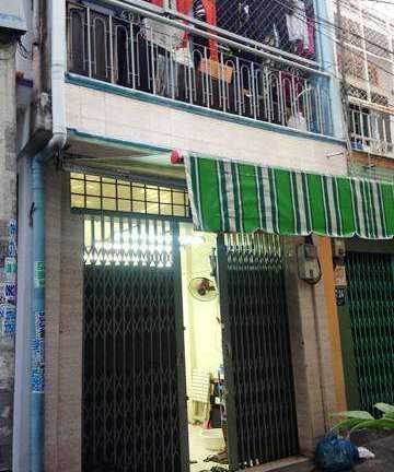 Xông vào nhà khống chế 3 cô gái cướp tài sản