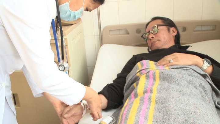 Bố ơi mình đi đâu thế: Trần Lực phải nhập viện