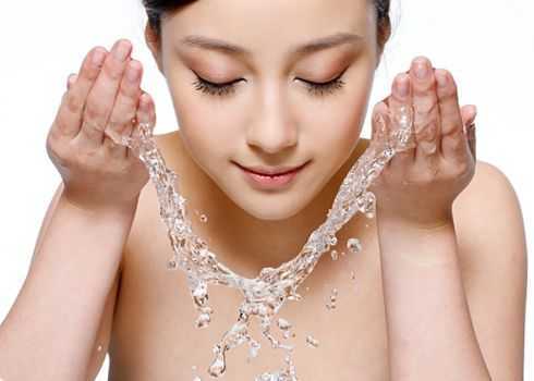 Bí quyết giữ da mịn màng mùa hanh khô