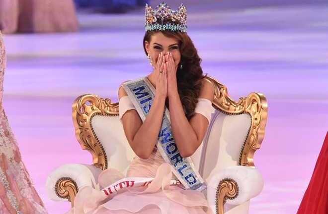 Khoảnh khắc đăng quang của Hoa hậu thế giới 2014