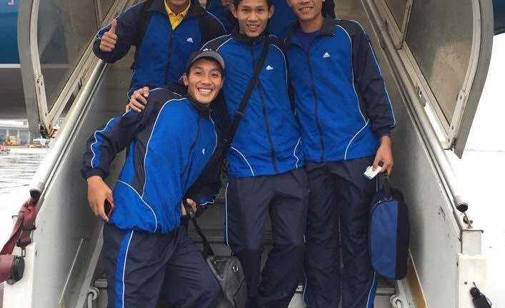 Bóng đá Việt Nam thêm chuyện 'dở khóc, dở cười'