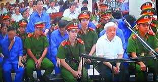 Y án 'bầu' Kiên 30 năm tù, nộp phạt hơn 75 tỷ đồng