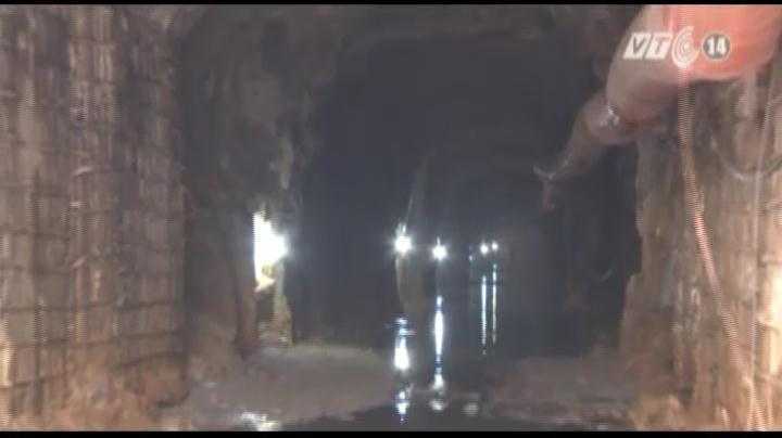 Video: Sập hầm thủy điện Đạ Dâng, 11 người mắc kẹt