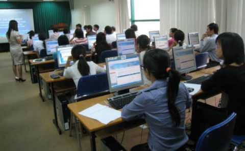 Lộ đề thi công chức: Huỷ kết quả thi, vì sao vẫn đi làm?