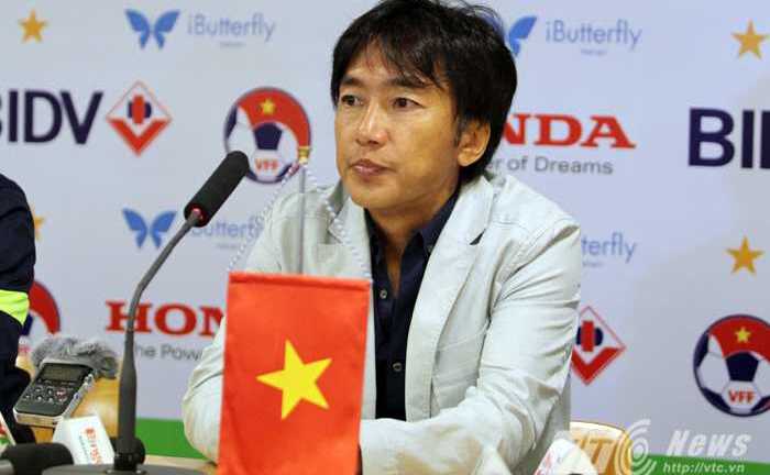 Thầy Giôm không lên tuyển, HLV Miura kín tiếng