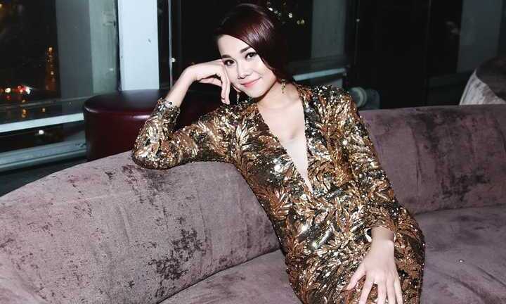 Thanh Hằng sang trọng hút ánh nhìn