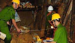 Sập hầm thủy điện Đạ Dâng: Trách nhiệm thuộc về ai?