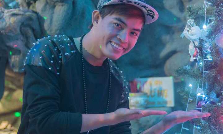 Học trò Hà Hồ chơi trội khi đem siêu xe vào MV mới