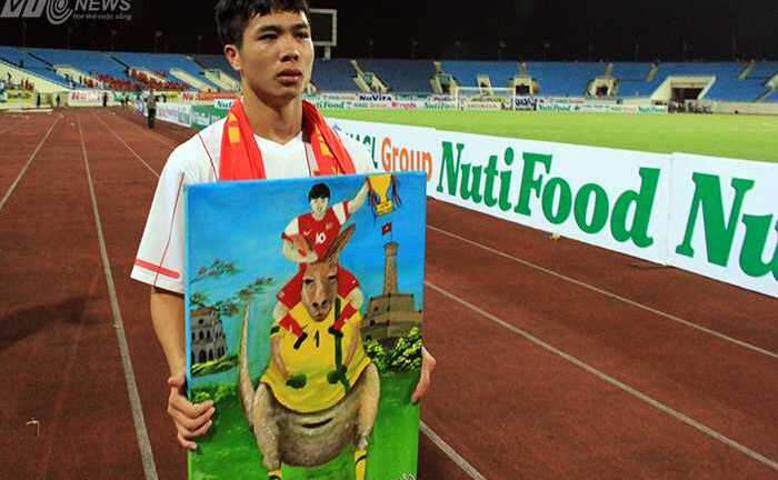 Hồi hộp chờ Công Phượng đá V-League