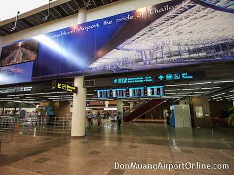 Nữ hành khách Trung Quốc - Thái Lan ẩu đả ở sân bay