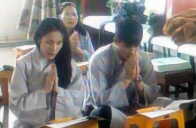 Thủy Tiên - Công Vinh cầu nguyện cho hôn nhân hạnh phúc dài lâu