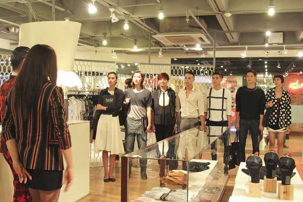 Vietnam's Next Top Model tập 8: Top 7 bị mắng xối xả trên đất Thái