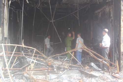 Thảm cảnh 'màn trời chiếu đất' ngày cuối năm