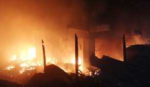 Video: Cháy chợ Ba Đồn - Quảng Bình